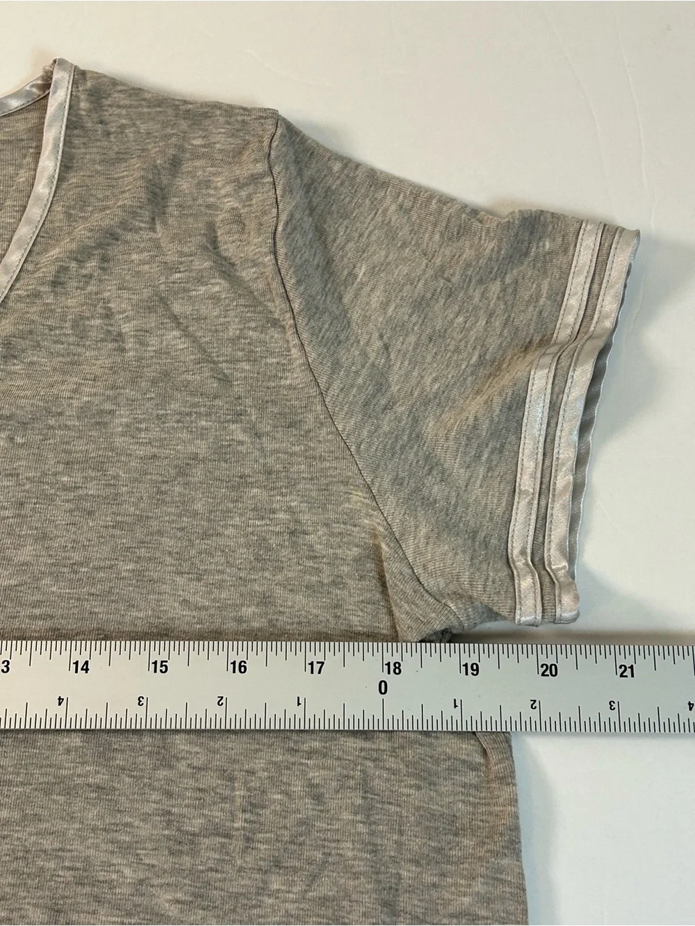 Jones New York Heather Gray V-Neck Pajama Set